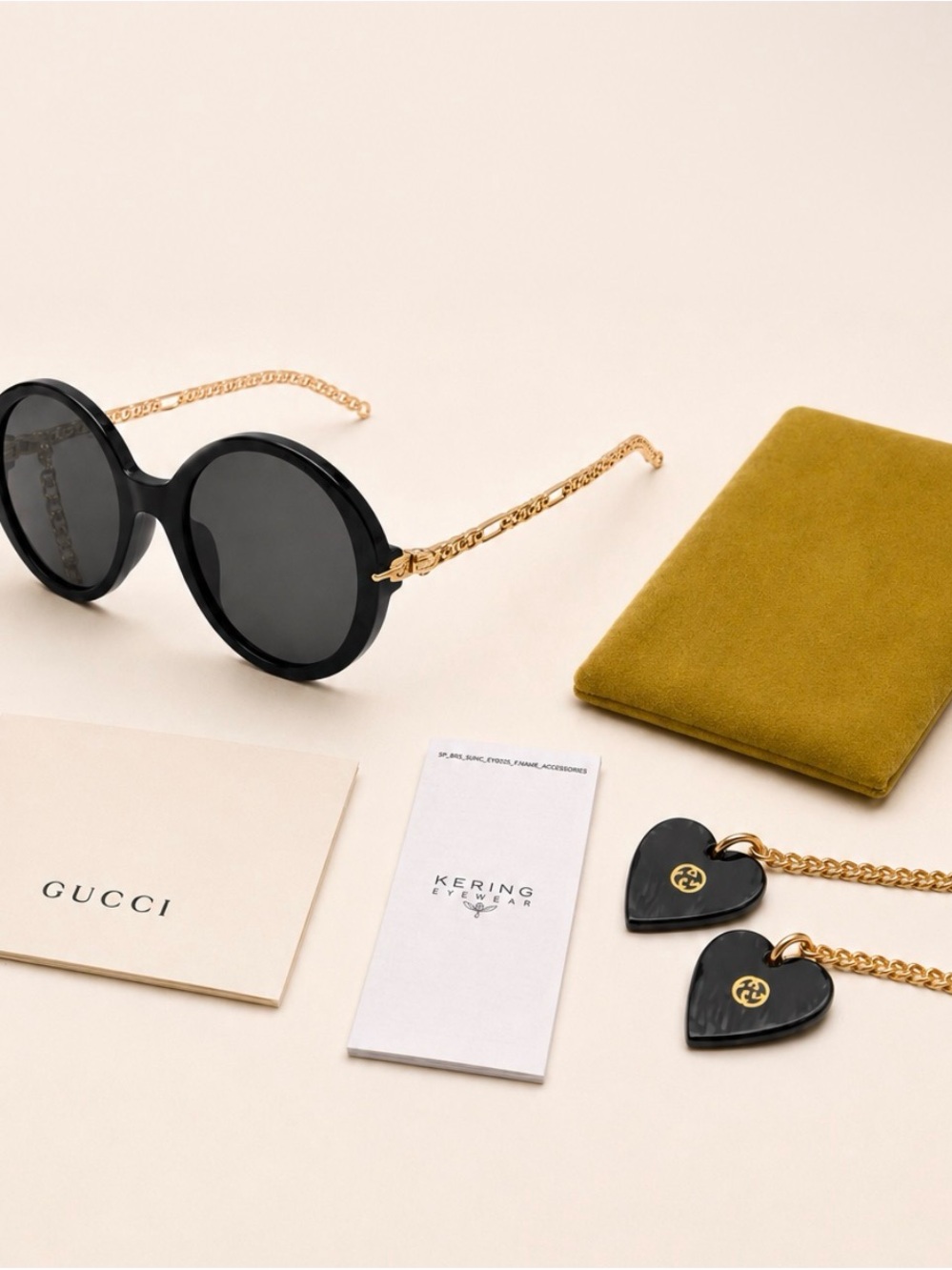 Gucci Black Round Sunglasses with Gold Chain Temples and Heart Charms EUC